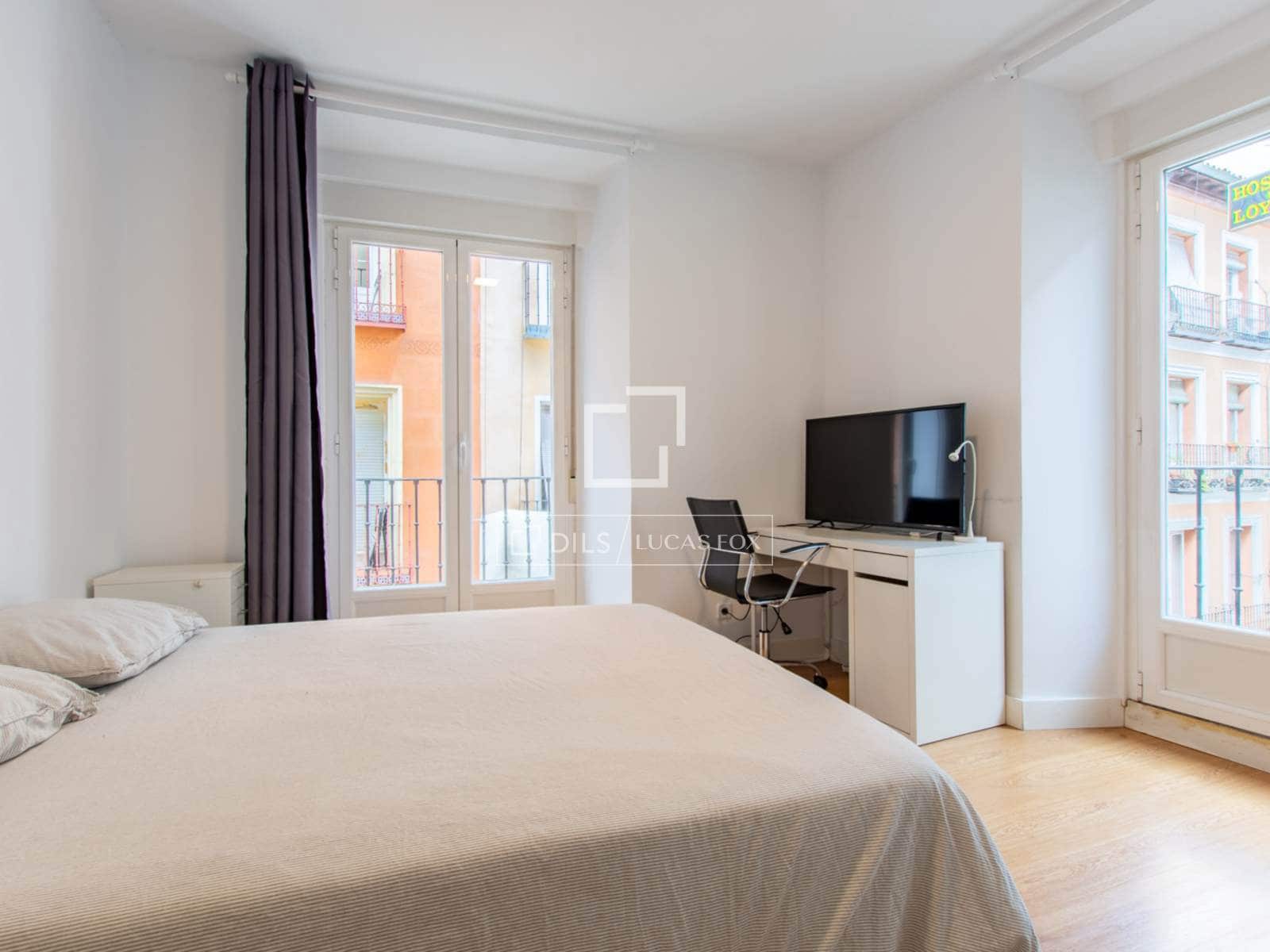 4 soverom Leilighet til leie i Madrid by - € 4 900 (Ref: 9801440)