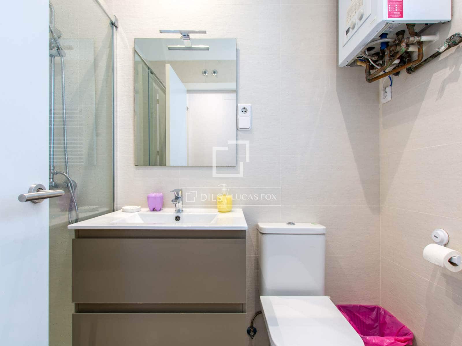 4 soverom Leilighet til leie i Madrid by - € 4 900 (Ref: 9801440)