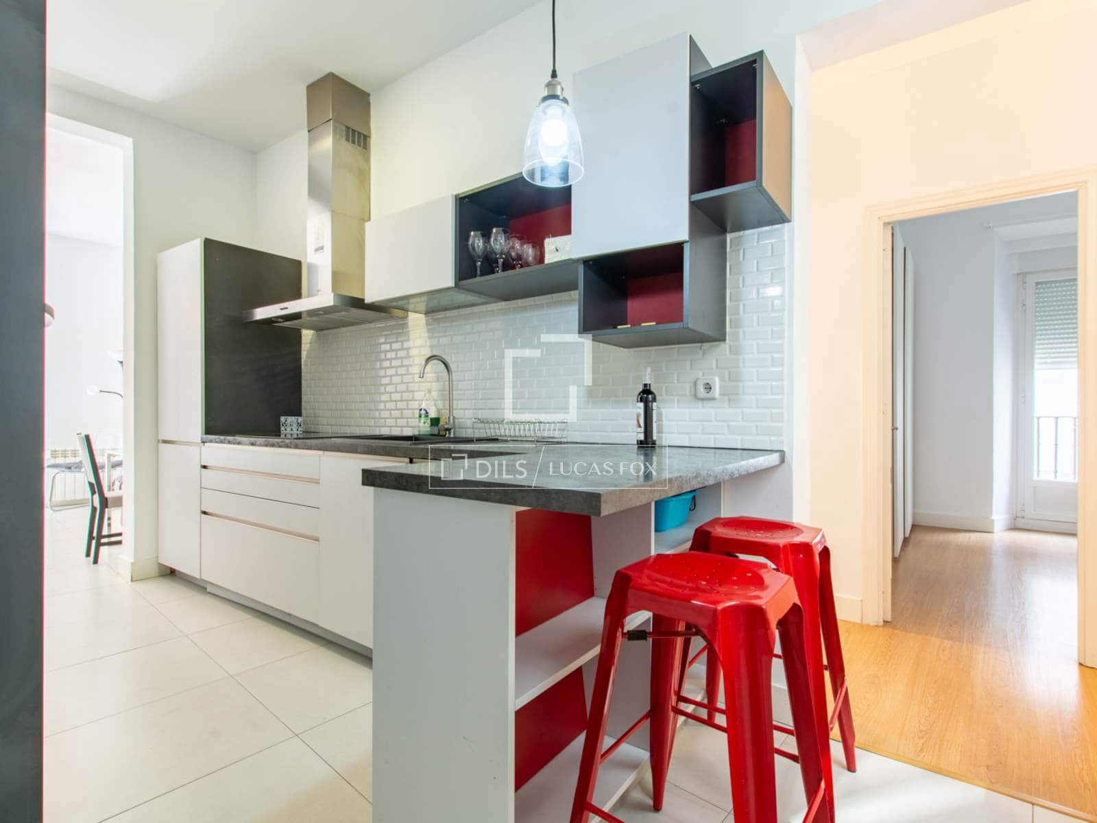 4 soverom Leilighet til leie i Madrid by - € 4 900 (Ref: 9801440)