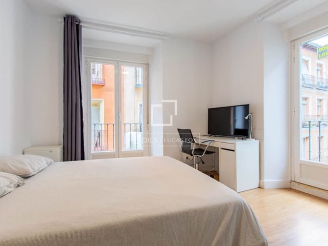 4 soverom Leilighet til leie i Madrid by - € 4 900 (Ref: 9801440)