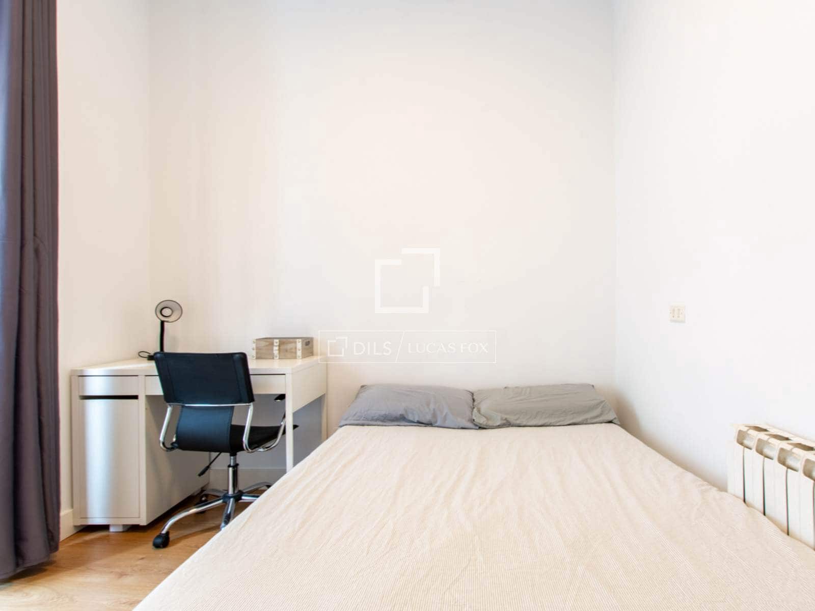 4 soverom Leilighet til leie i Madrid by - € 4 900 (Ref: 9801440)