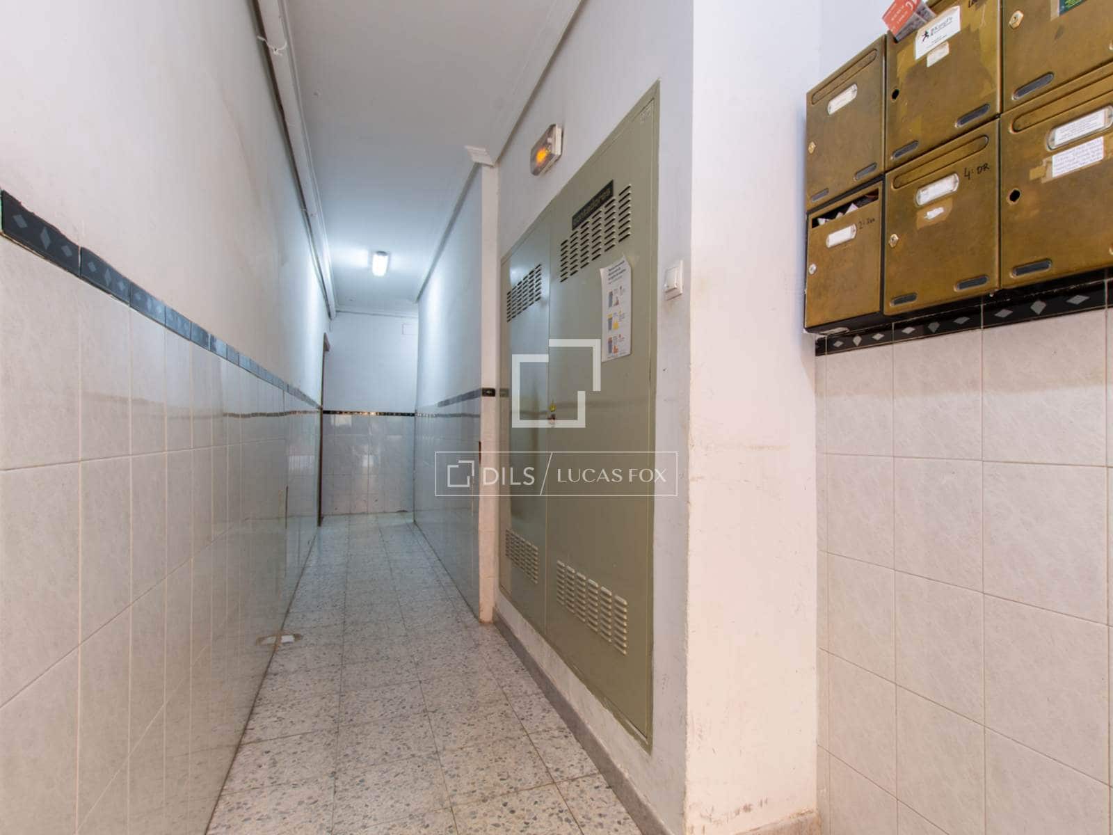 4 soverom Leilighet til leie i Madrid by - € 4 900 (Ref: 9801440)