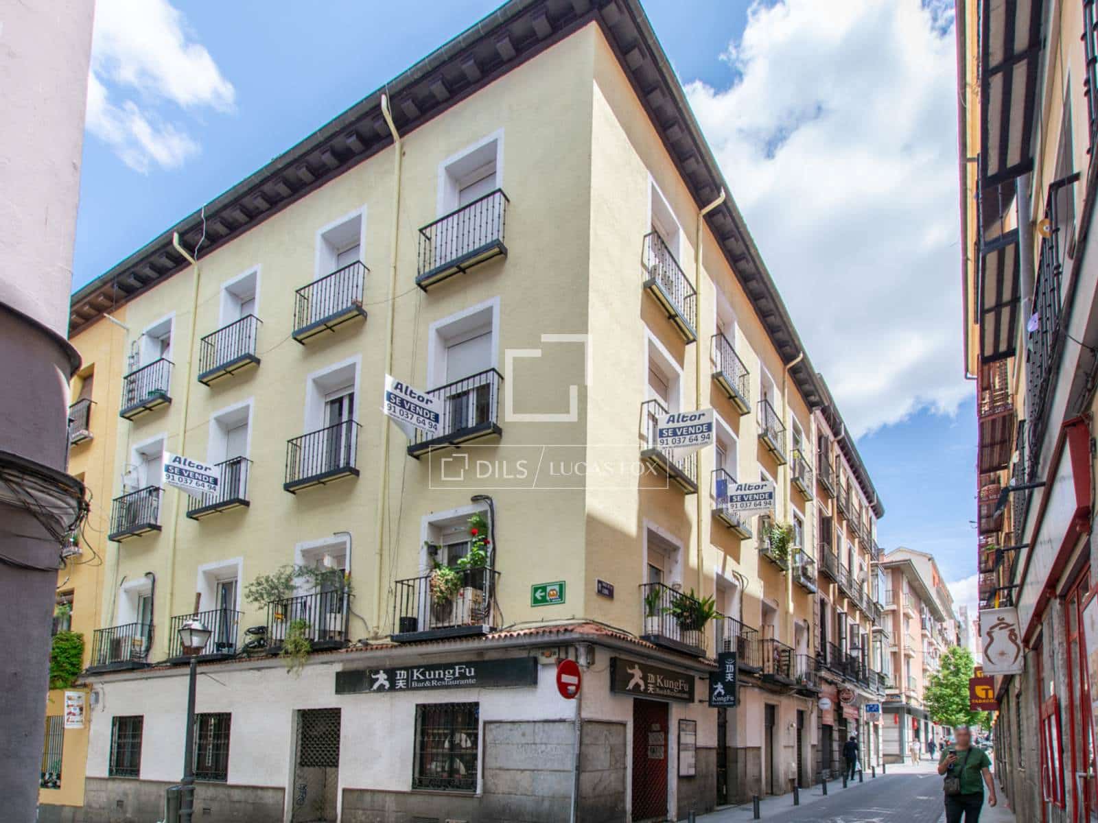 4 soverom Leilighet til leie i Madrid by - € 4 900 (Ref: 9801440)