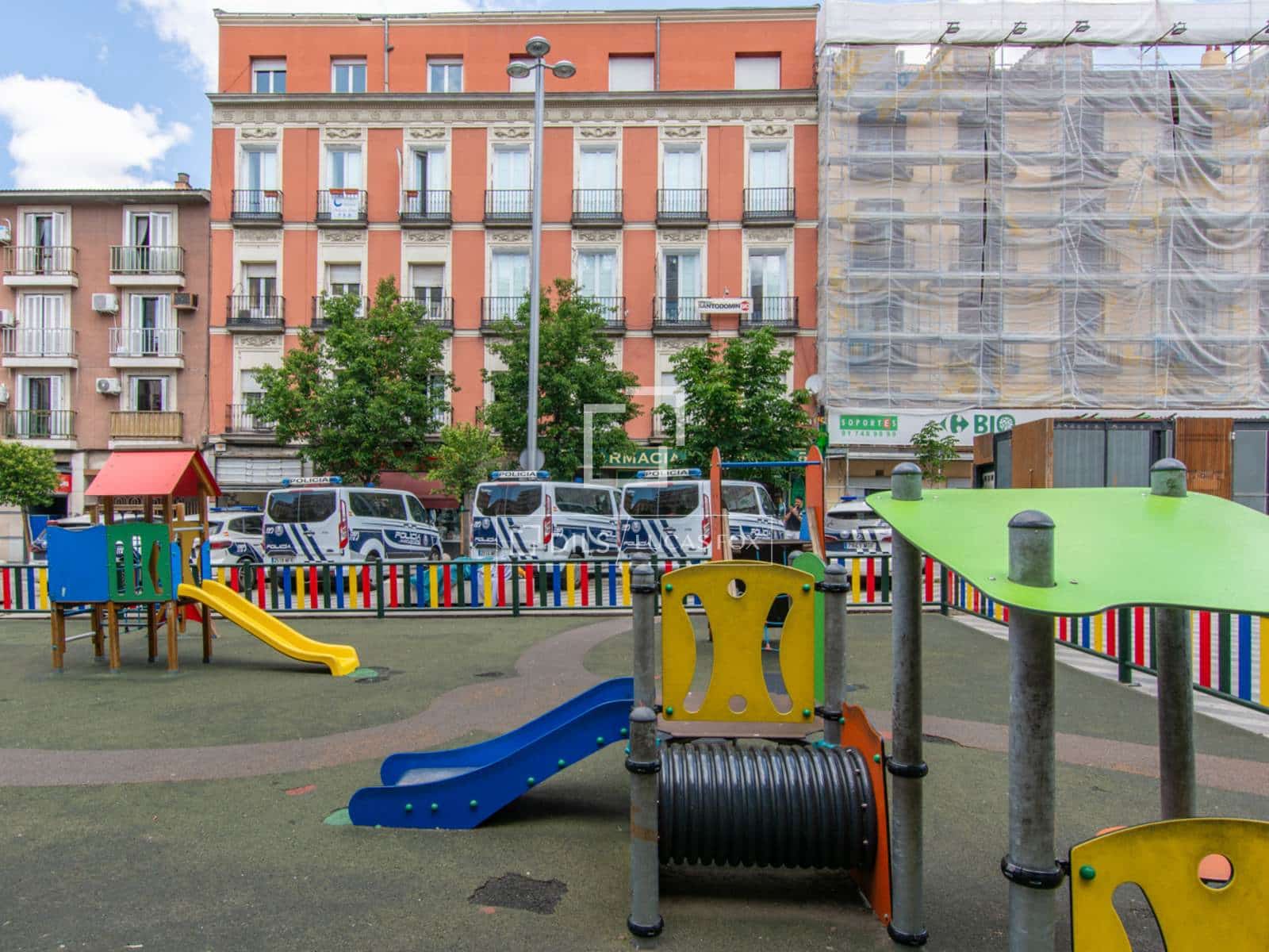 4 soverom Leilighet til leie i Madrid by - € 4 900 (Ref: 9801440)