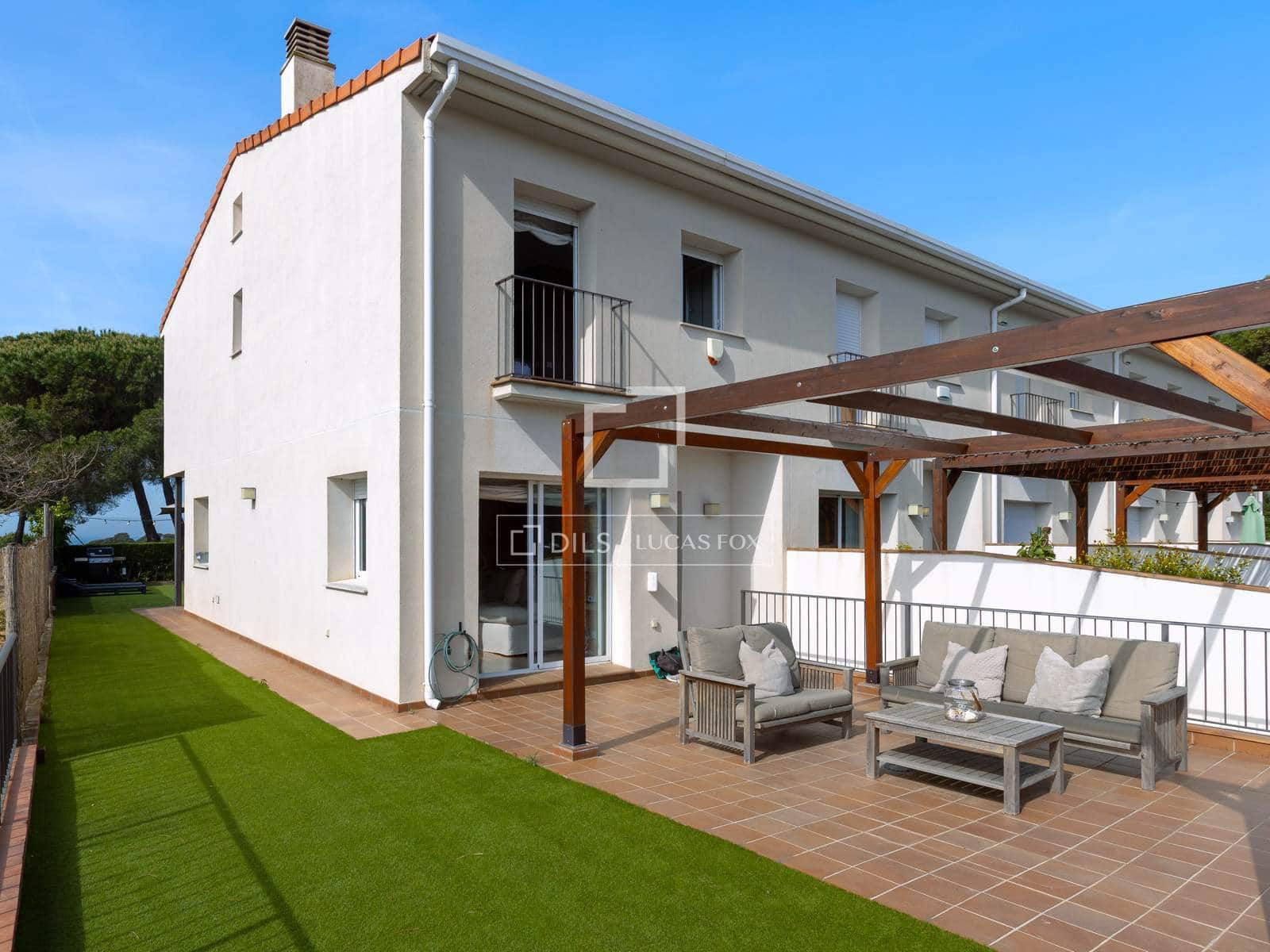 3 Zimmer Villa zu verkaufen in Sant Pol de Mar mit Pool Garage - 750.000 € (Ref: 9801441)