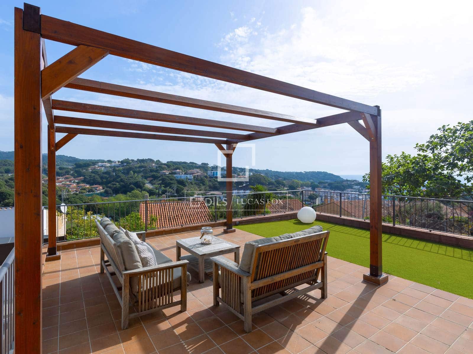 3 Zimmer Villa zu verkaufen in Sant Pol de Mar mit Pool Garage - 750.000 € (Ref: 9801441)