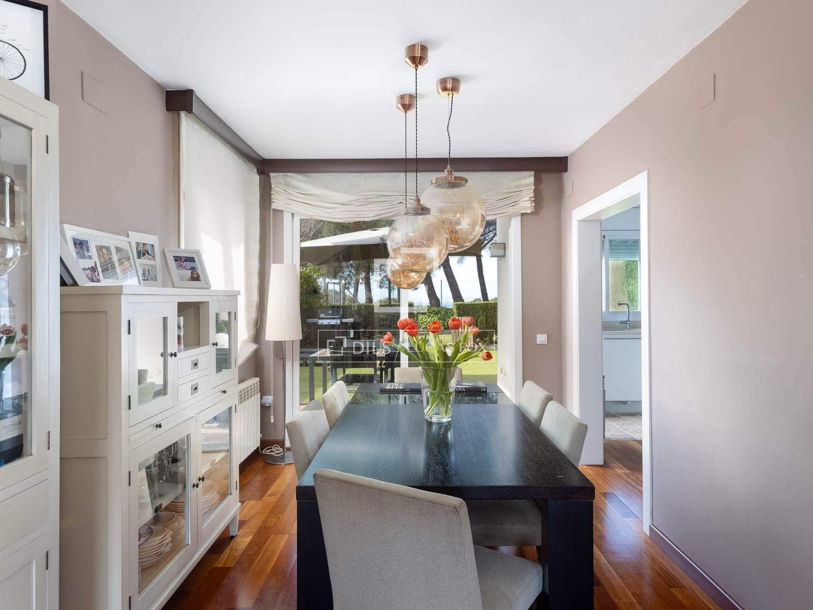 3 Zimmer Villa zu verkaufen in Sant Pol de Mar mit Pool Garage - 750.000 € (Ref: 9801441)