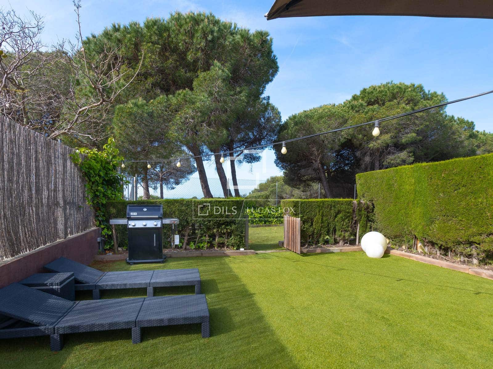 3 Zimmer Villa zu verkaufen in Sant Pol de Mar mit Pool Garage - 750.000 € (Ref: 9801441)