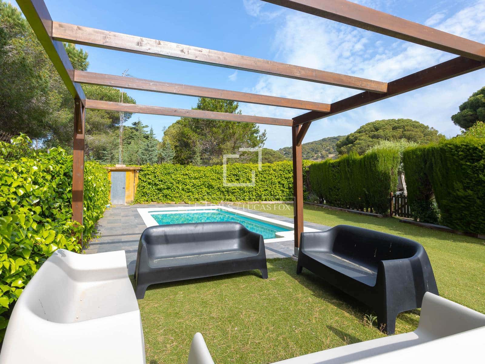 3 Zimmer Villa zu verkaufen in Sant Pol de Mar mit Pool Garage - 750.000 € (Ref: 9801441)