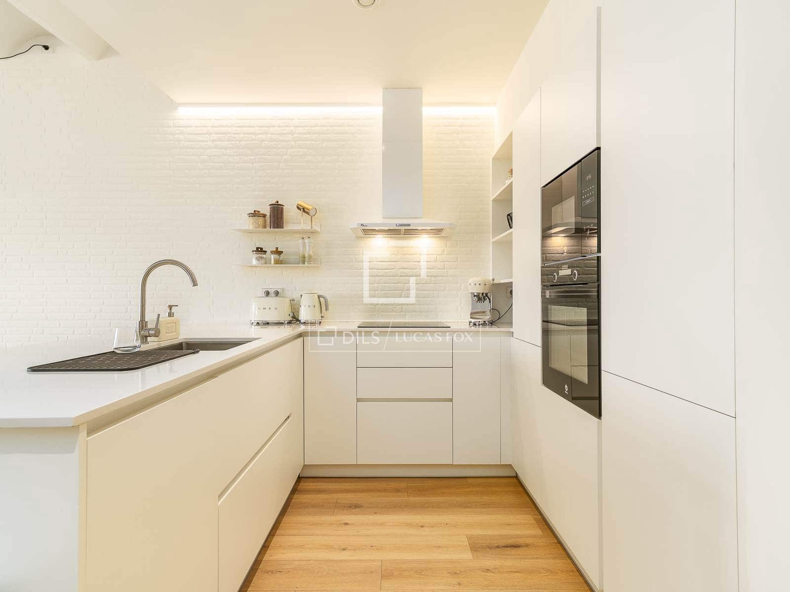 3 slaapkamer Appartement te koop in Barcelona stad - € 815.000 (Ref: 9802933)