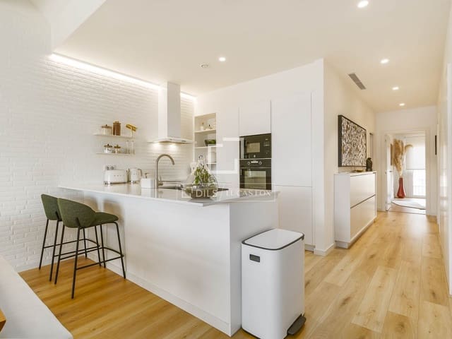 3 slaapkamer Appartement te koop in Barcelona stad - € 815.000 (Ref: 9802933)