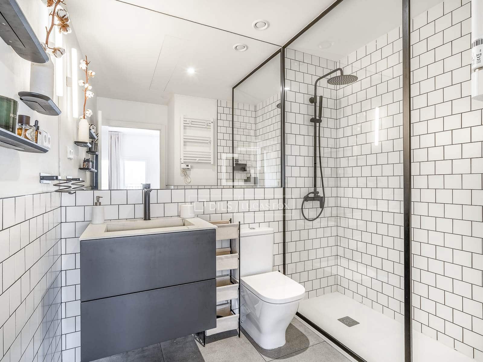 3 slaapkamer Appartement te koop in Barcelona stad - € 815.000 (Ref: 9802933)