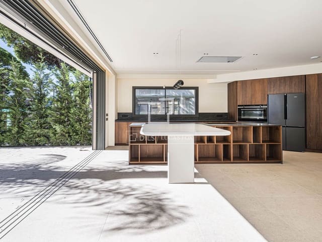 5 sypialnia Willa na sprzedaż w Castelldefels z basenem garażem - 3 800 000 € (Ref: 9802934)