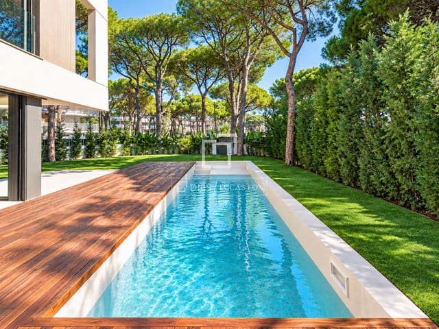 5 sypialnia Willa na sprzedaż w Castelldefels z basenem garażem - 3 800 000 € (Ref: 9802934)
