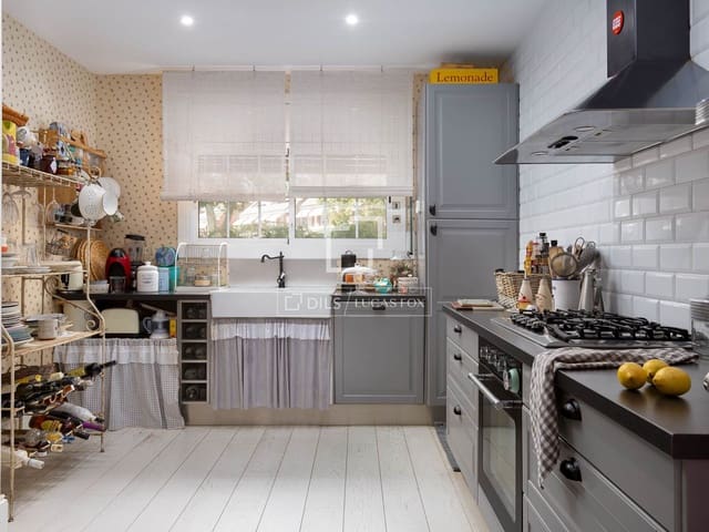 3 soveværelse Villa til salg i Vilassar de Dalt - € 670.000 (Ref: 9802935)