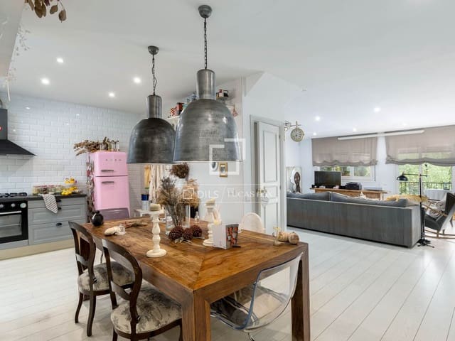 3 soveværelse Villa til salg i Vilassar de Dalt - € 670.000 (Ref: 9802935)