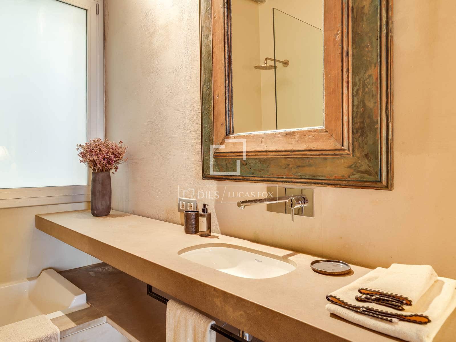 Apartamento de 2 habitaciones en Barcelona ciudad en venta - 785.000 € (Ref: 9802941)