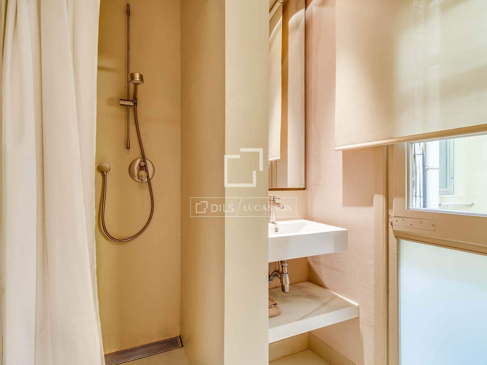 Apartamento de 2 habitaciones en Barcelona ciudad en venta - 785.000 € (Ref: 9802941)