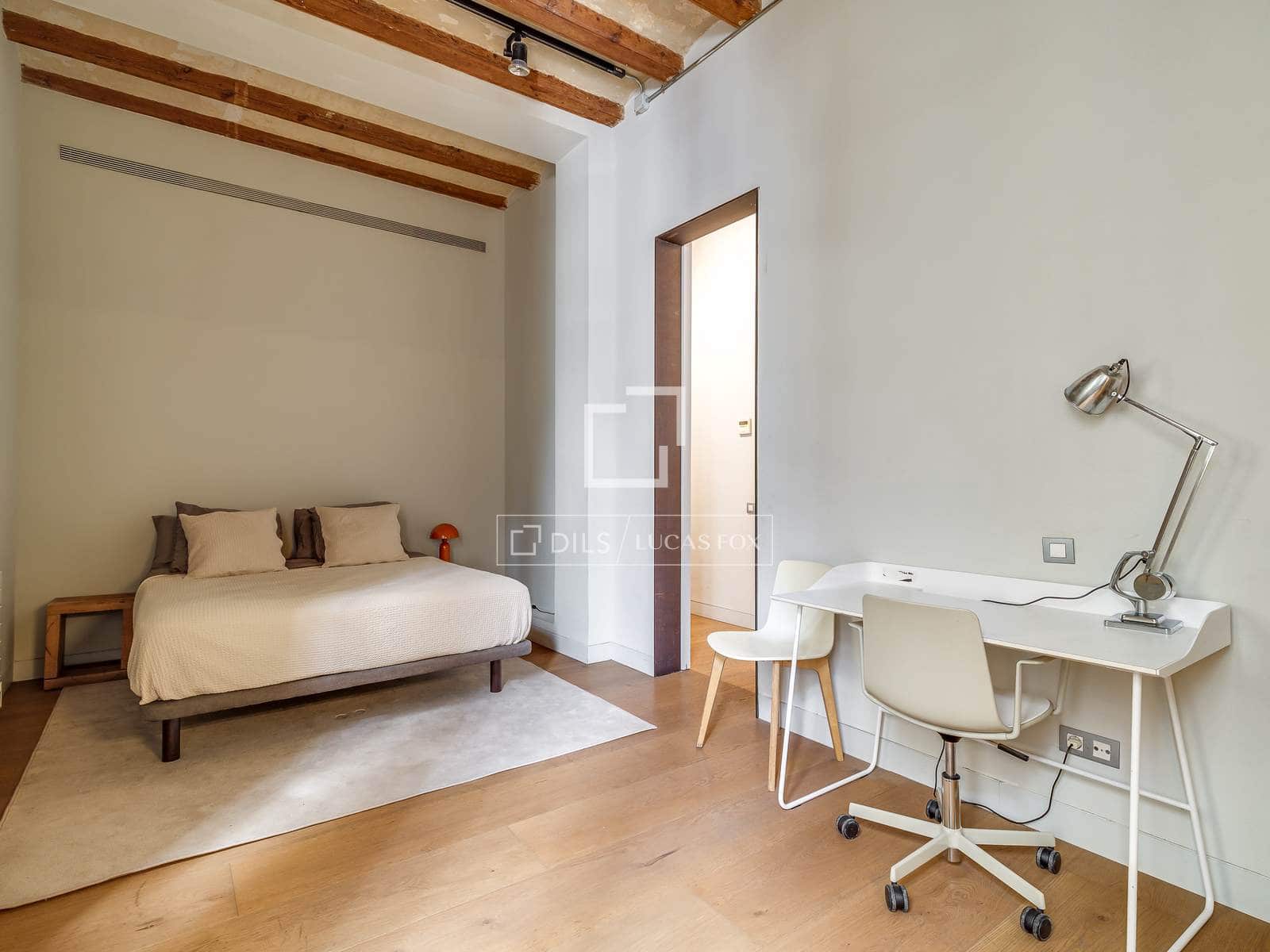 3 bedroom Apartment for sale in Barcelona city - € 895,000 (Ref: 9802941)