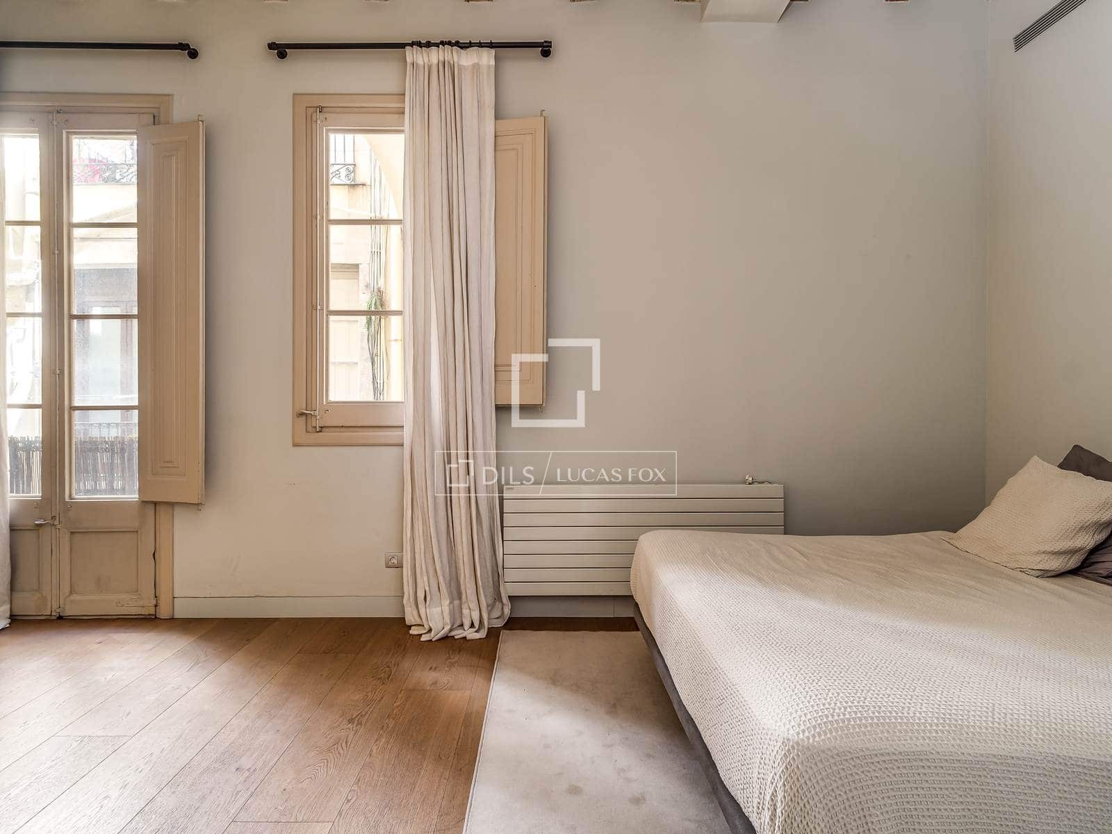 3 bedroom Apartment for sale in Barcelona city - € 895,000 (Ref: 9802941)