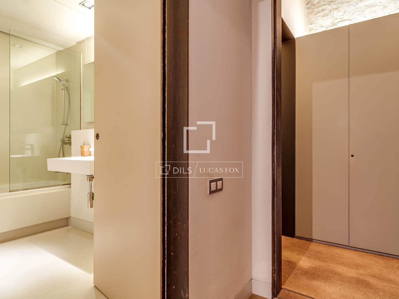 1 slaapkamer Appartement te koop in Barcelona stad - € 355.000 (Ref: 9802944)
