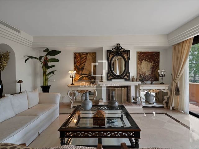 2 camera da letto Attico in vendita in Marbella con piscina garage - 1.695.000 € (Rif: 9802946)