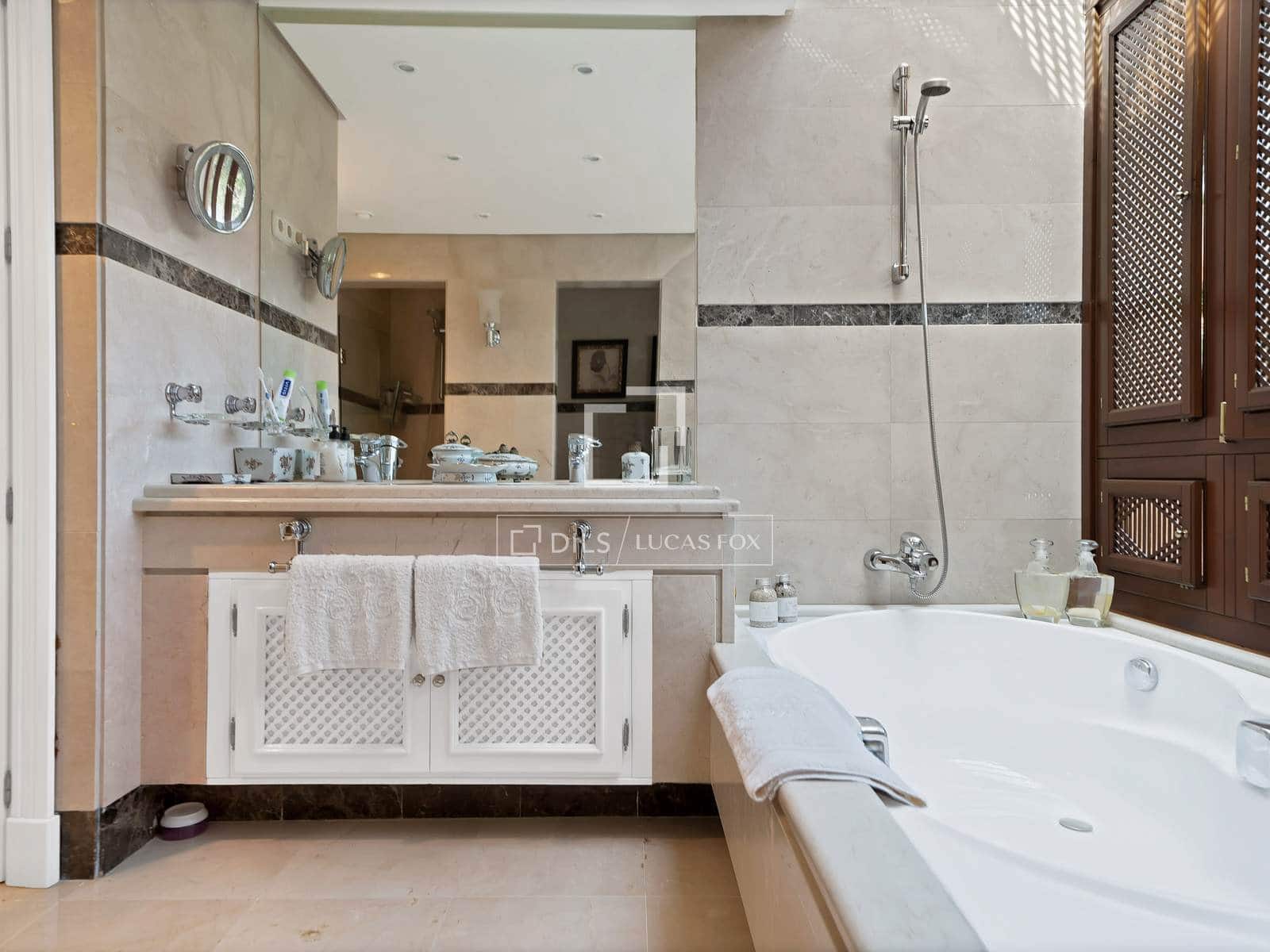 2 camera da letto Attico in vendita in Marbella con piscina garage - 1.695.000 € (Rif: 9802946)