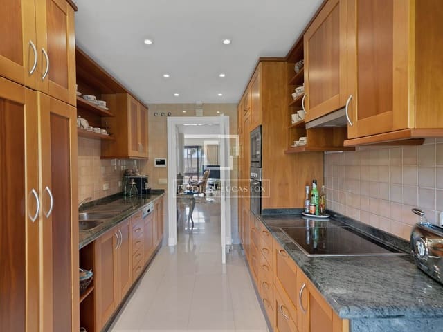 2 camera da letto Attico in vendita in Marbella con piscina garage - 1.695.000 € (Rif: 9802946)