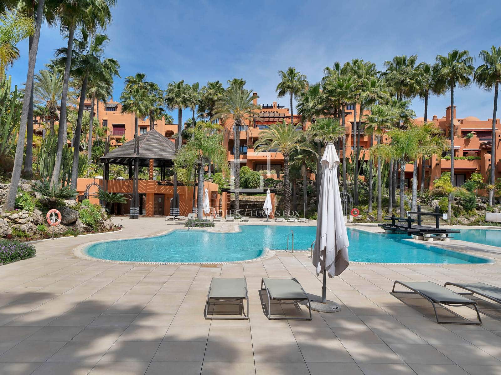 2 camera da letto Attico in vendita in Marbella con piscina garage - 1.695.000 € (Rif: 9802946)