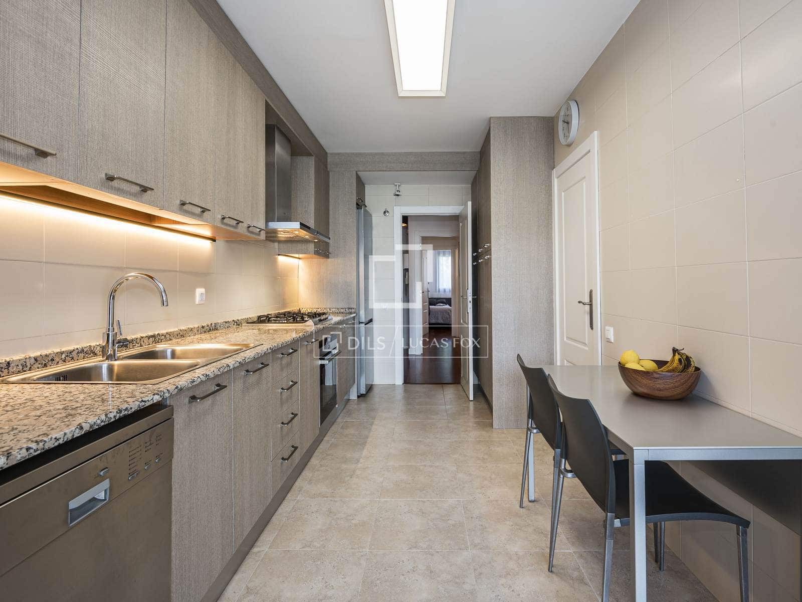 3 sovrum Lägenhet till salu i Sant Cugat del Valles med pool garage - 790 000 € (Ref: 9802947)