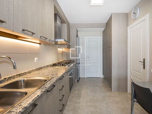 3 sovrum Lägenhet till salu i Sant Cugat del Vallès med pool garage - 790 000 € (Ref: 9802947)