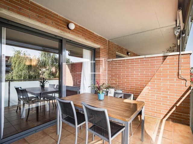 3 sovrum Lägenhet till salu i Sant Cugat del Vallès med pool garage - 790 000 € (Ref: 9802947)