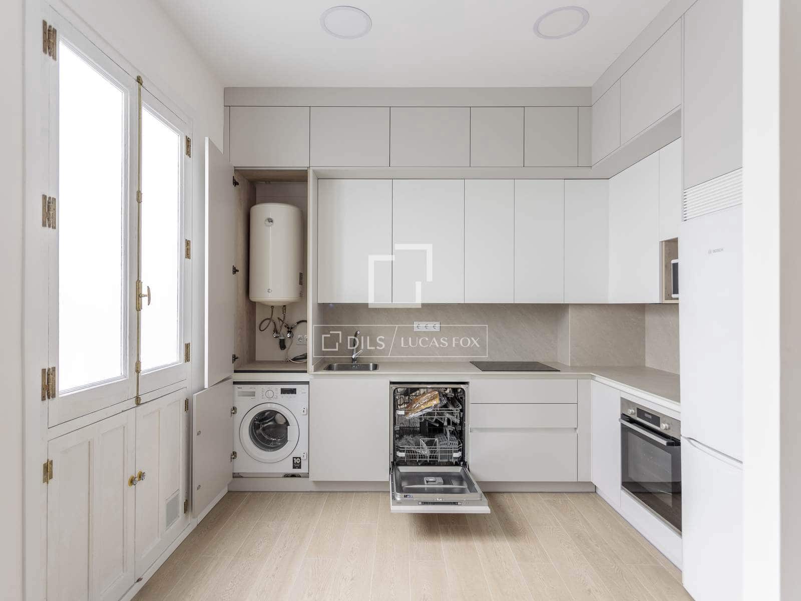 4 makuuhuone Huoneisto vuokrattavana paikassa Valencia kaupunki - 3 400 € (Ref: 9802948)