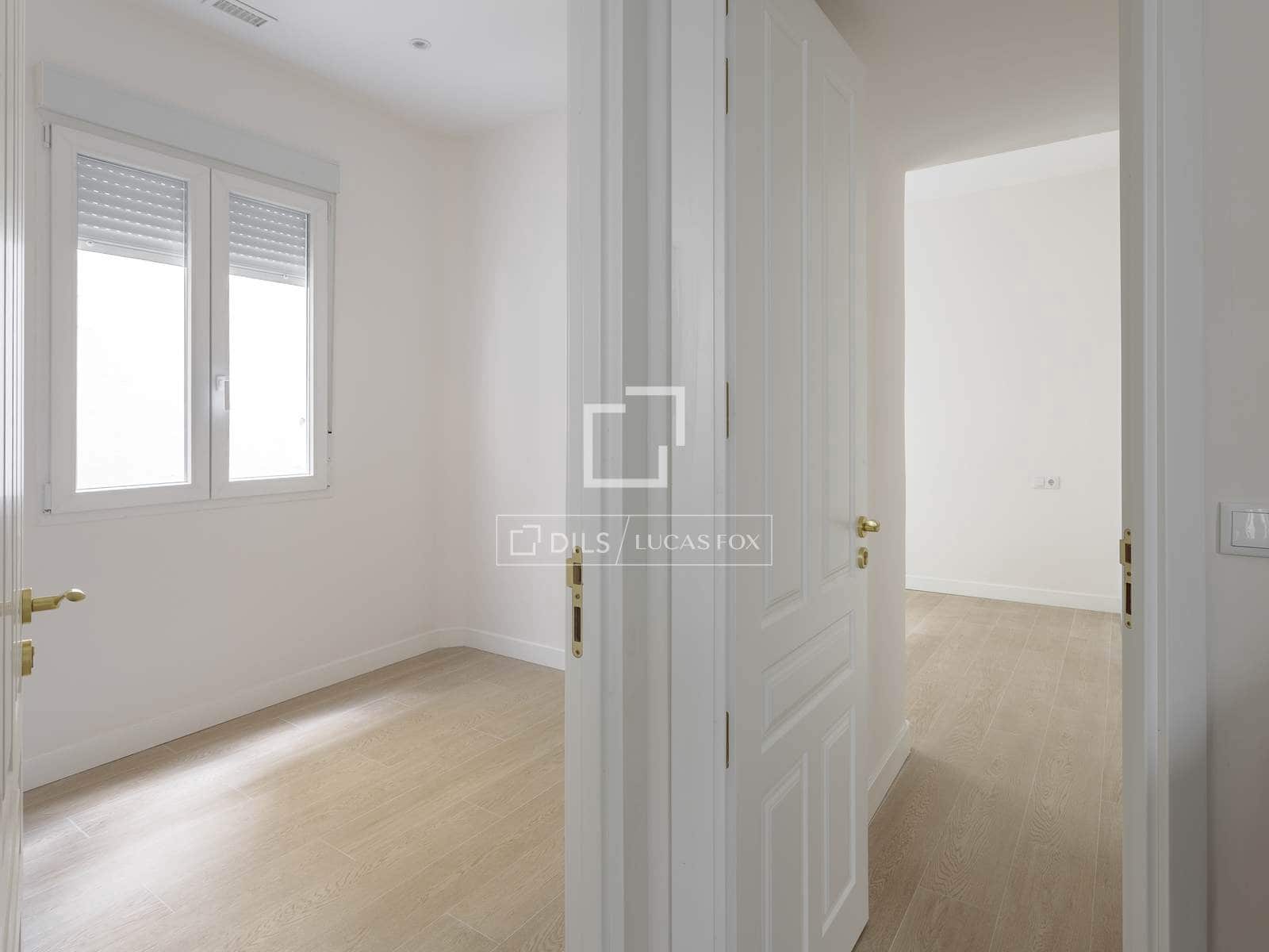 4 makuuhuone Huoneisto vuokrattavana paikassa Valencia kaupunki - 3 400 € (Ref: 9802948)