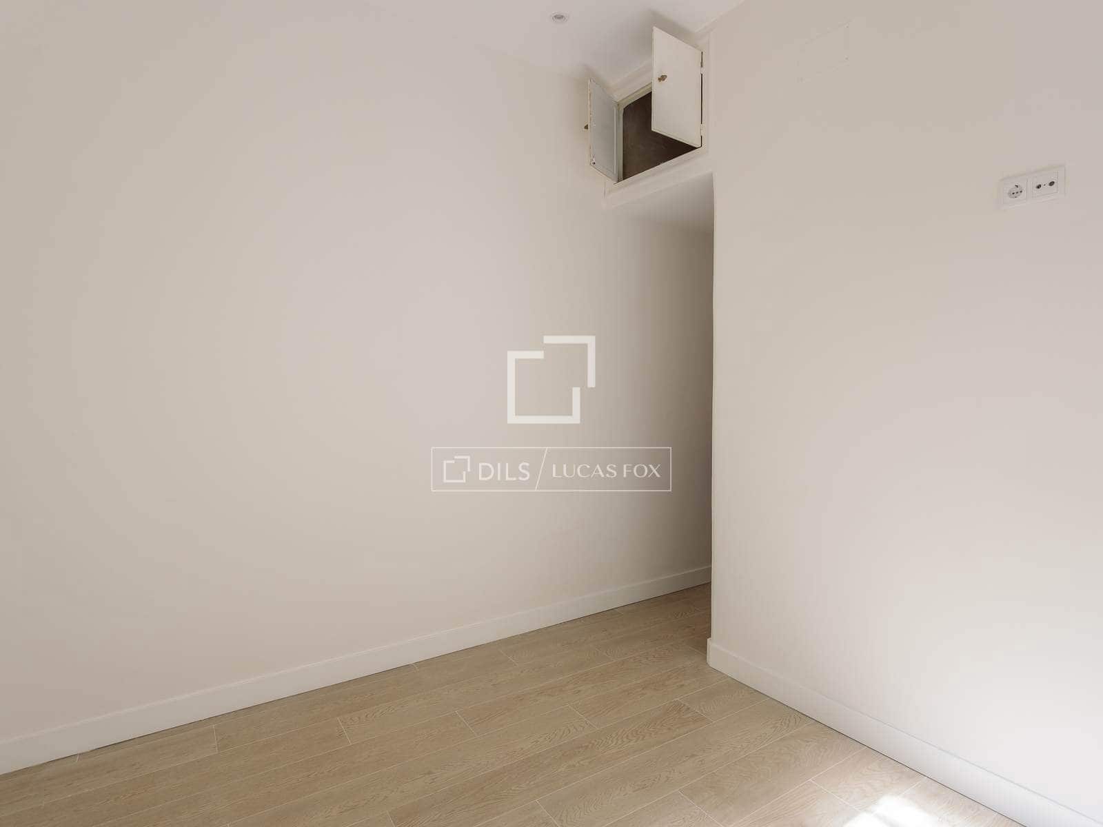 4 makuuhuone Huoneisto vuokrattavana paikassa Valencia kaupunki - 3 400 € (Ref: 9802948)