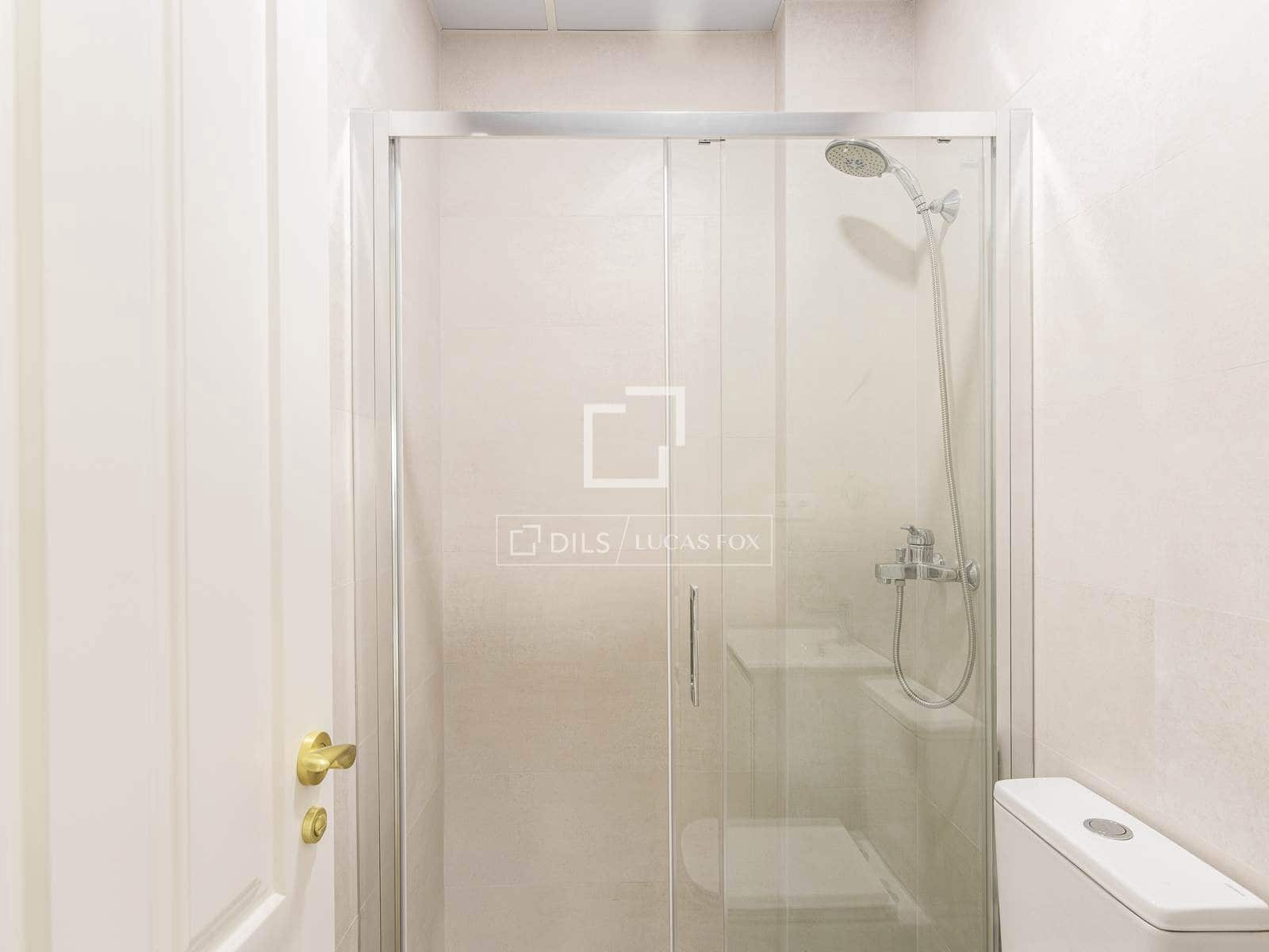 4 makuuhuone Huoneisto vuokrattavana paikassa Valencia kaupunki - 3 400 € (Ref: 9802948)