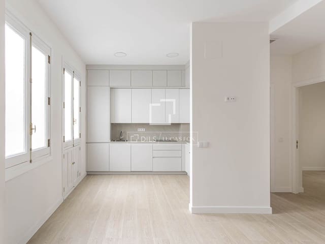 4 makuuhuone Huoneisto vuokrattavana paikassa Valencia kaupunki - 3 400 € (Ref: 9802948)