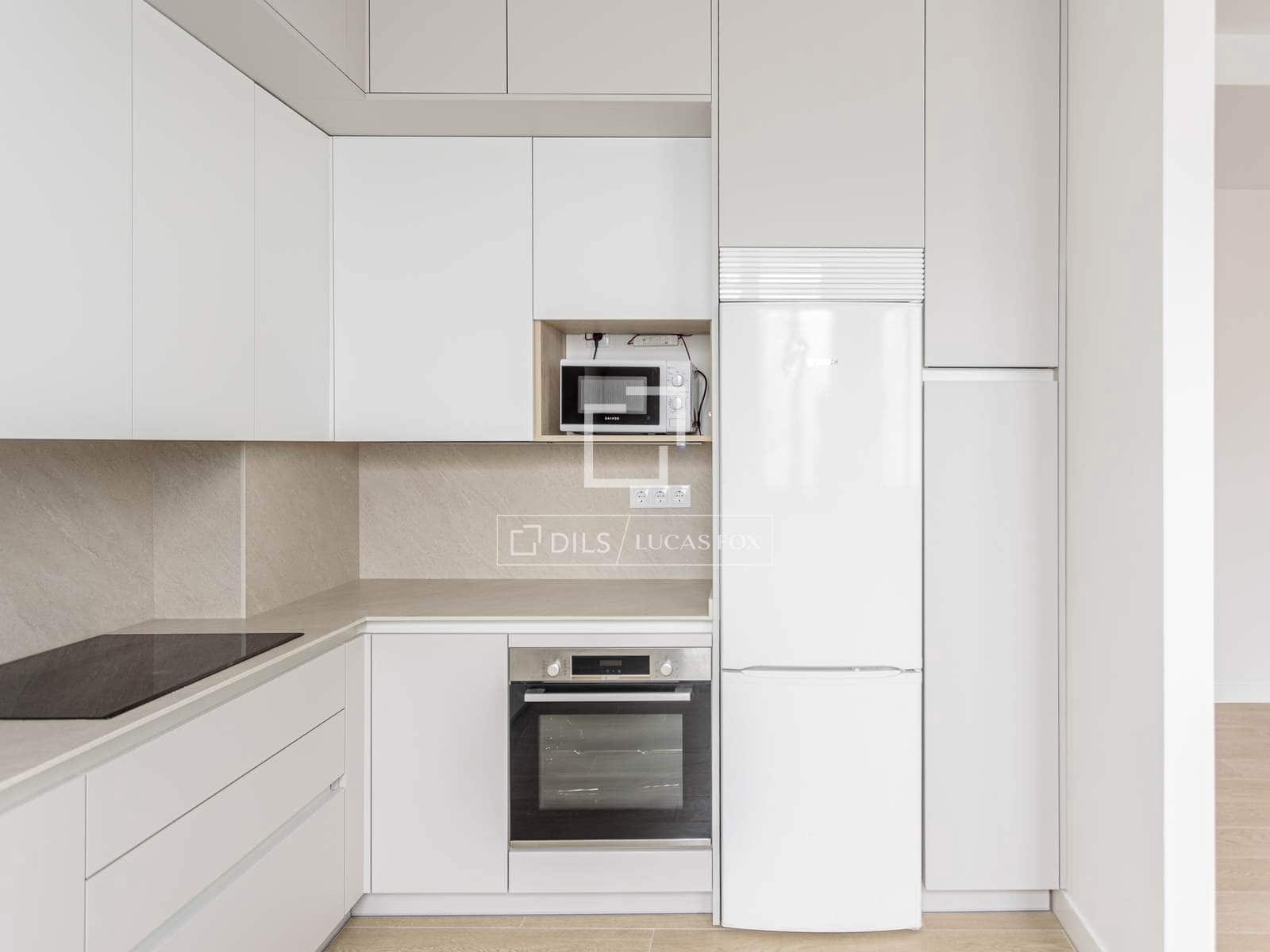 4 makuuhuone Huoneisto vuokrattavana paikassa Valencia kaupunki - 3 400 € (Ref: 9802948)