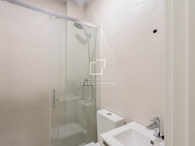 4 makuuhuone Huoneisto vuokrattavana paikassa Valencia kaupunki - 3 400 € (Ref: 9802948)