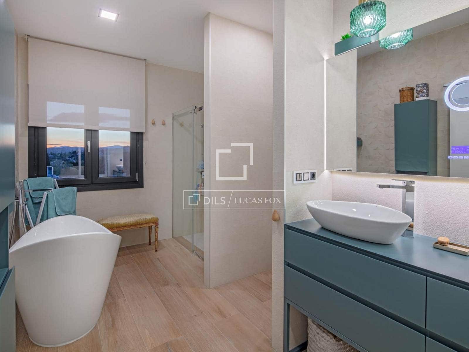 5 quarto Moradia para venda em Las Rozas de Madrid com piscina garagem - 2 550 000 € (Ref: 9803719)