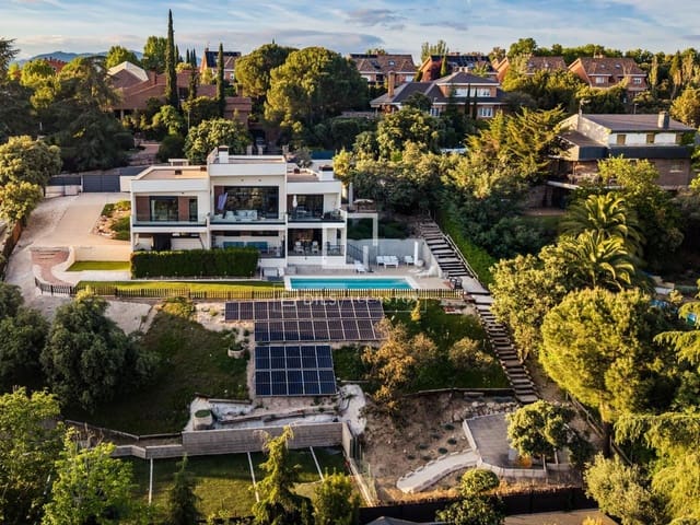 5 chambre Villa/Maison à vendre à Las Rozas de Madrid avec piscine garage - 2 550 000 € (Ref: 9803719)