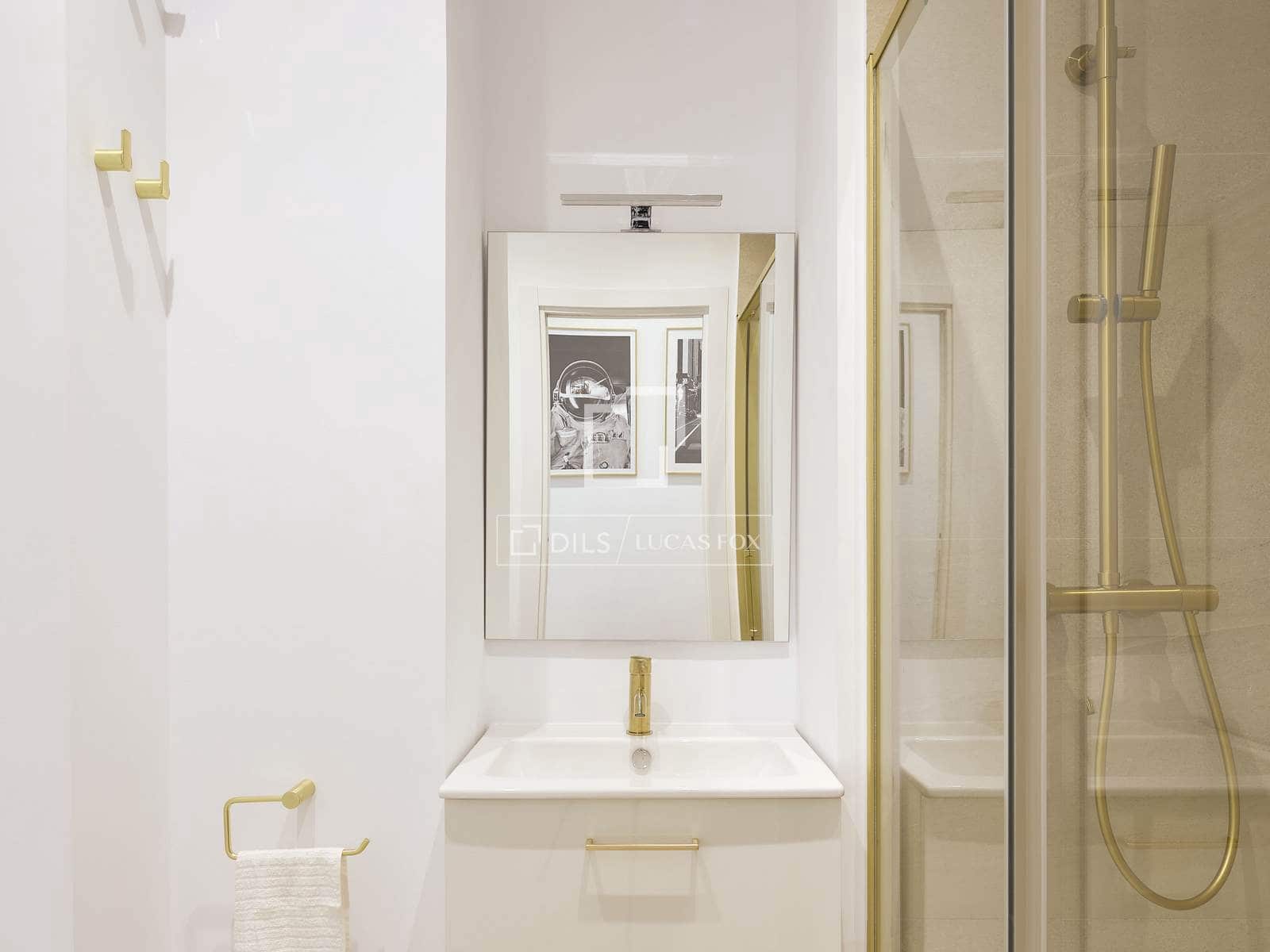 2 sovrum Lägenhet att hyra i Madrid stad - 2 900 € (Ref: 9803720)