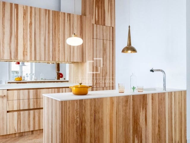 Apartamento de 2 habitaciones en Madrid ciudad en venta - 1.300.000 € (Ref: 9803721)