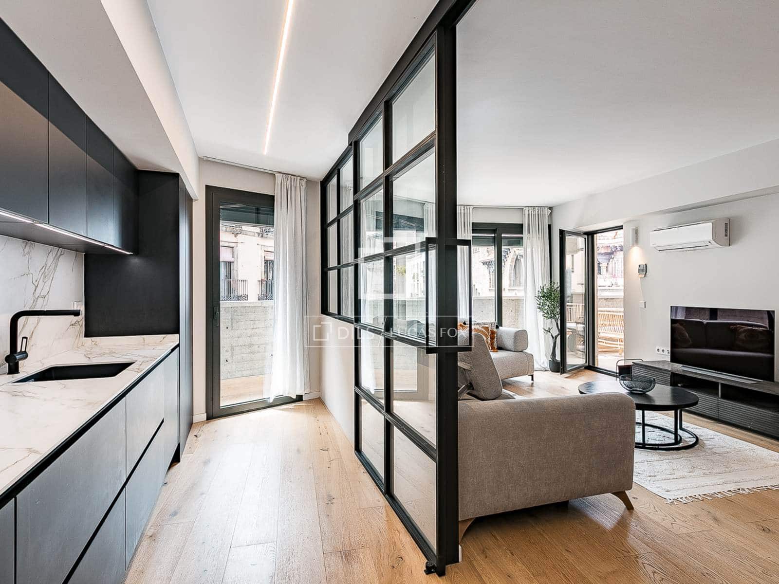 3 soveværelse Lejlighed til salg i Barcelona by - € 950.000 (Ref: 9803722)