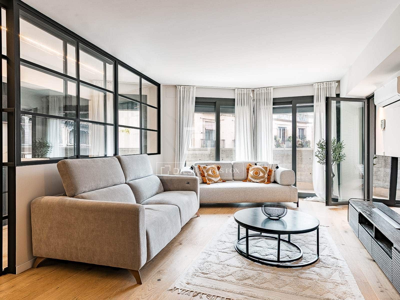 3 soveværelse Lejlighed til salg i Barcelona by - € 950.000 (Ref: 9803722)