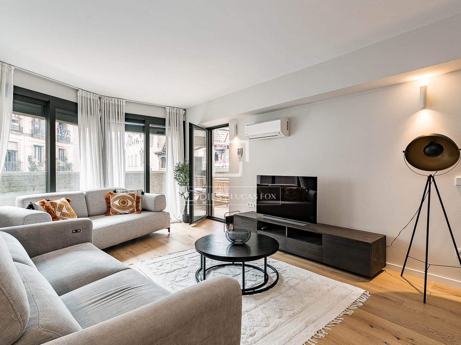 3 soveværelse Lejlighed til salg i Barcelona by - € 950.000 (Ref: 9803722)