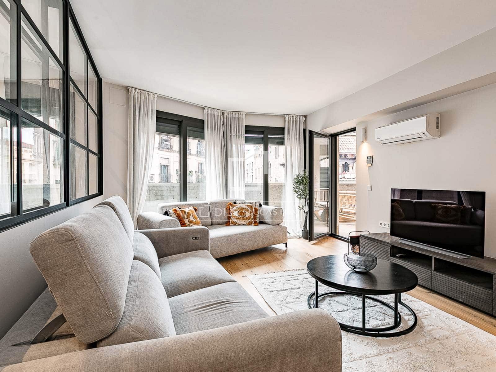 3 soveværelse Lejlighed til salg i Barcelona by - € 950.000 (Ref: 9803722)