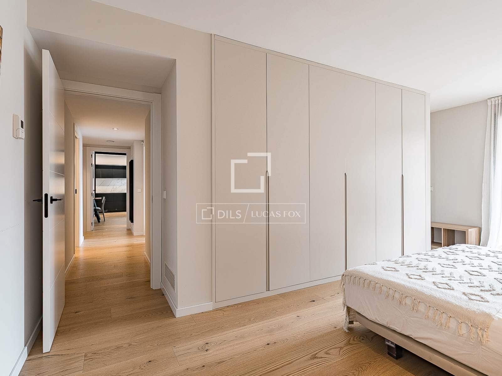 3 soveværelse Lejlighed til salg i Barcelona by - € 950.000 (Ref: 9803722)