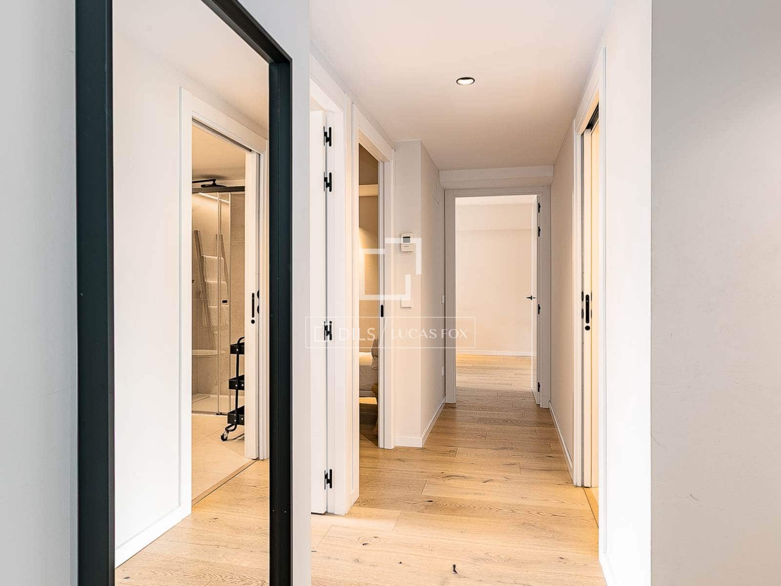 3 soveværelse Lejlighed til salg i Barcelona by - € 950.000 (Ref: 9803722)