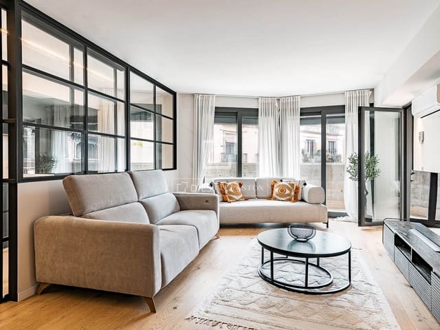 3 soveværelse Lejlighed til salg i Barcelona by - € 950.000 (Ref: 9803722)